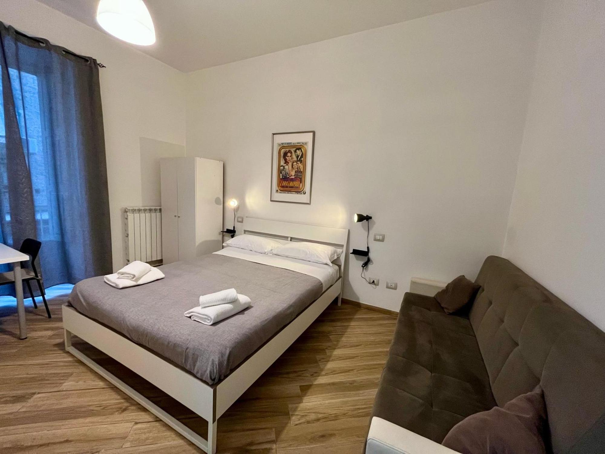 Guesthouse Marcanto - Duomo เนเปิลส์ ภายนอก รูปภาพ