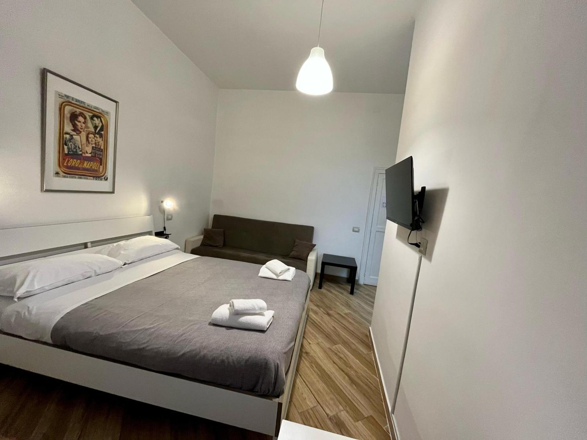 Guesthouse Marcanto - Duomo เนเปิลส์ ภายนอก รูปภาพ