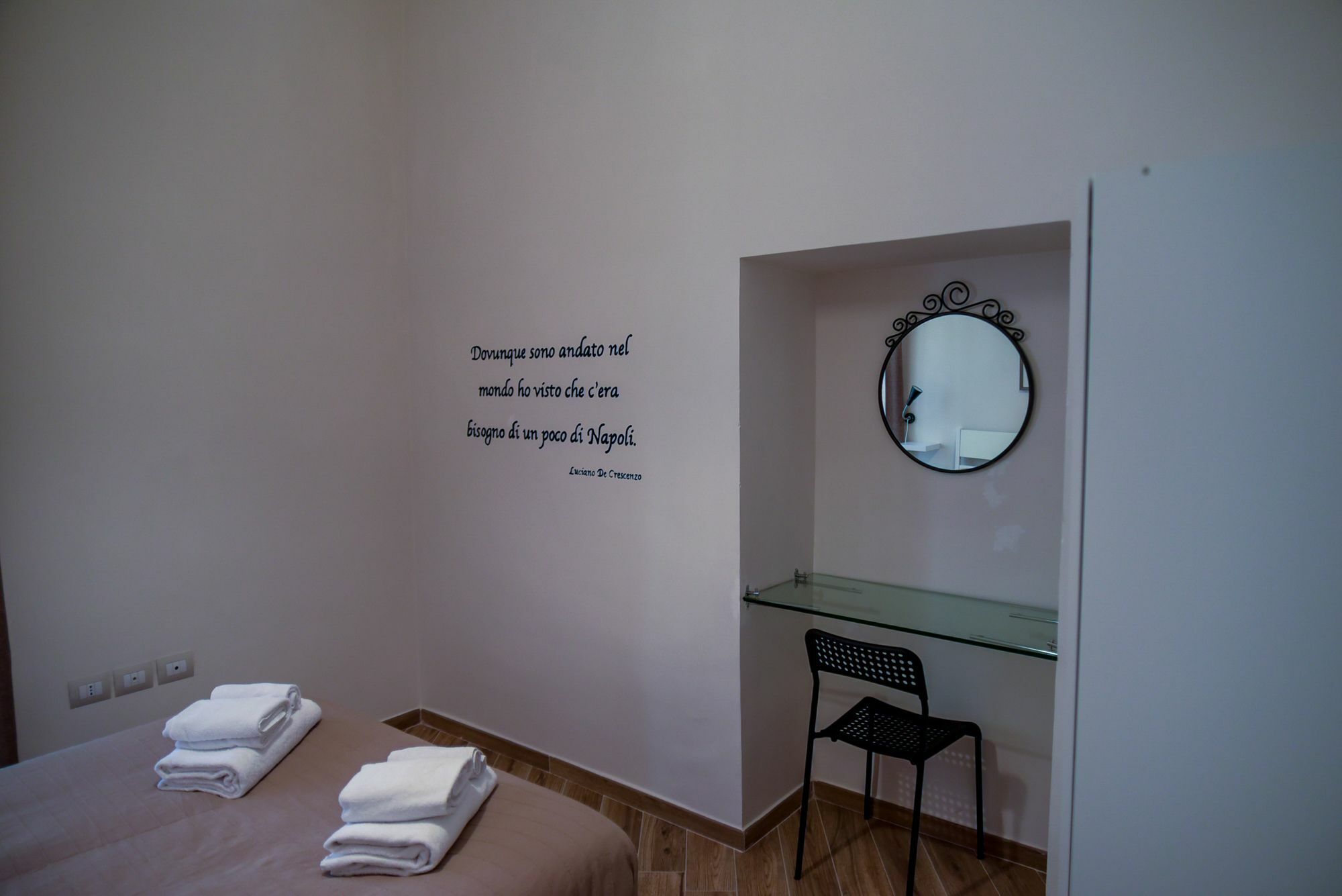 Guesthouse Marcanto - Duomo เนเปิลส์ ภายนอก รูปภาพ